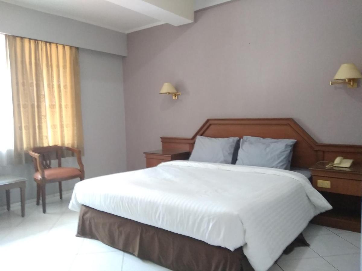 K-Style Eco Hotel Jakarta Exterior foto