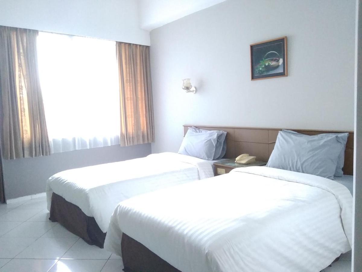 K-Style Eco Hotel Jakarta Exterior foto