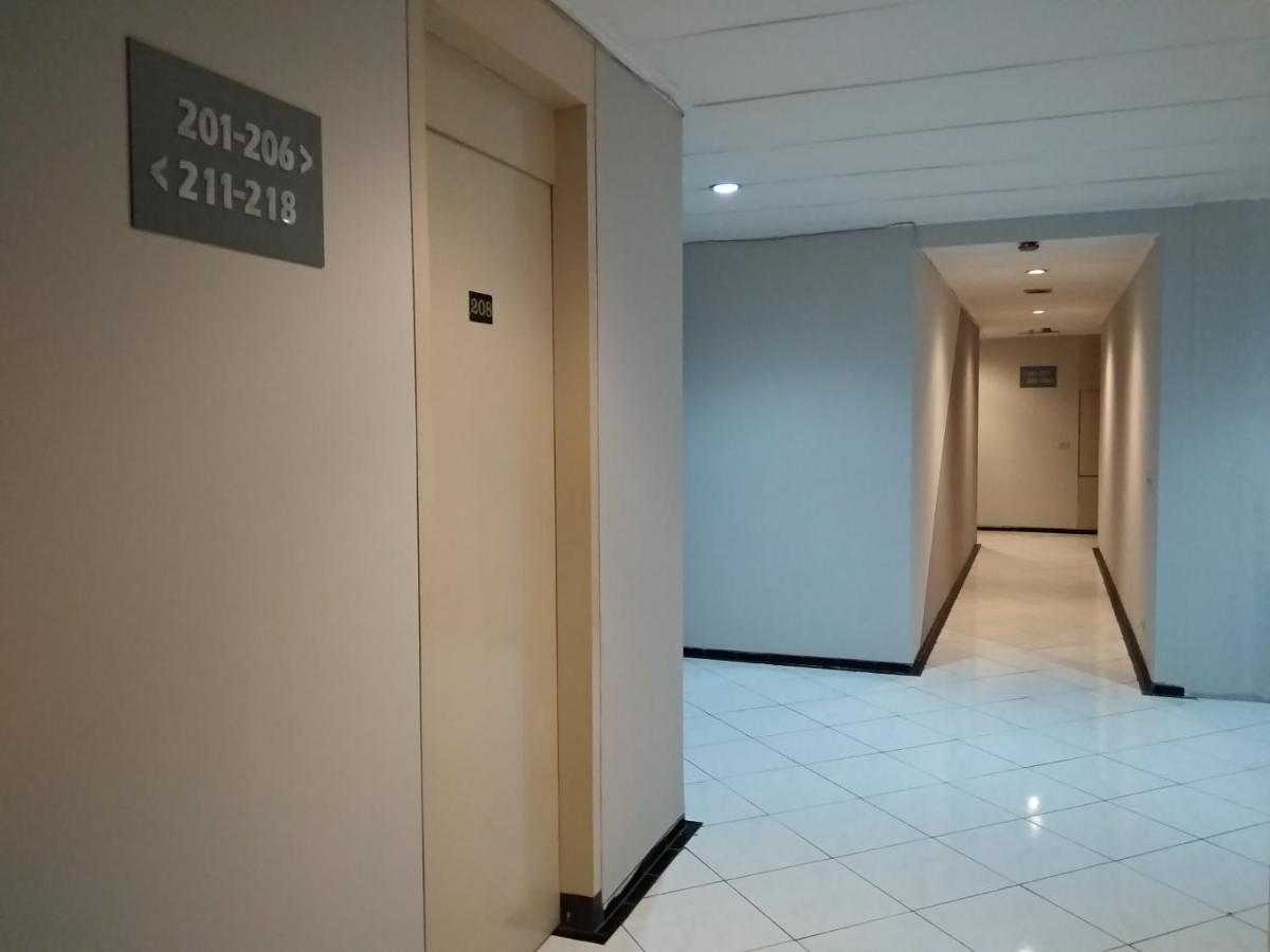 K-Style Eco Hotel Jakarta Exterior foto